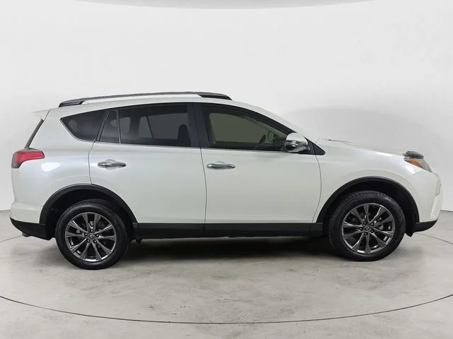 Used 2018 Blizzard Pearl Toyota Limited image 4