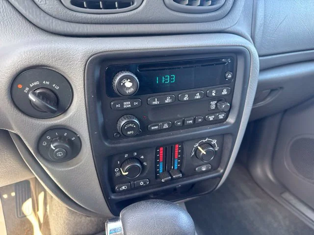 Used 2005 Gray Chevrolet LS image 18