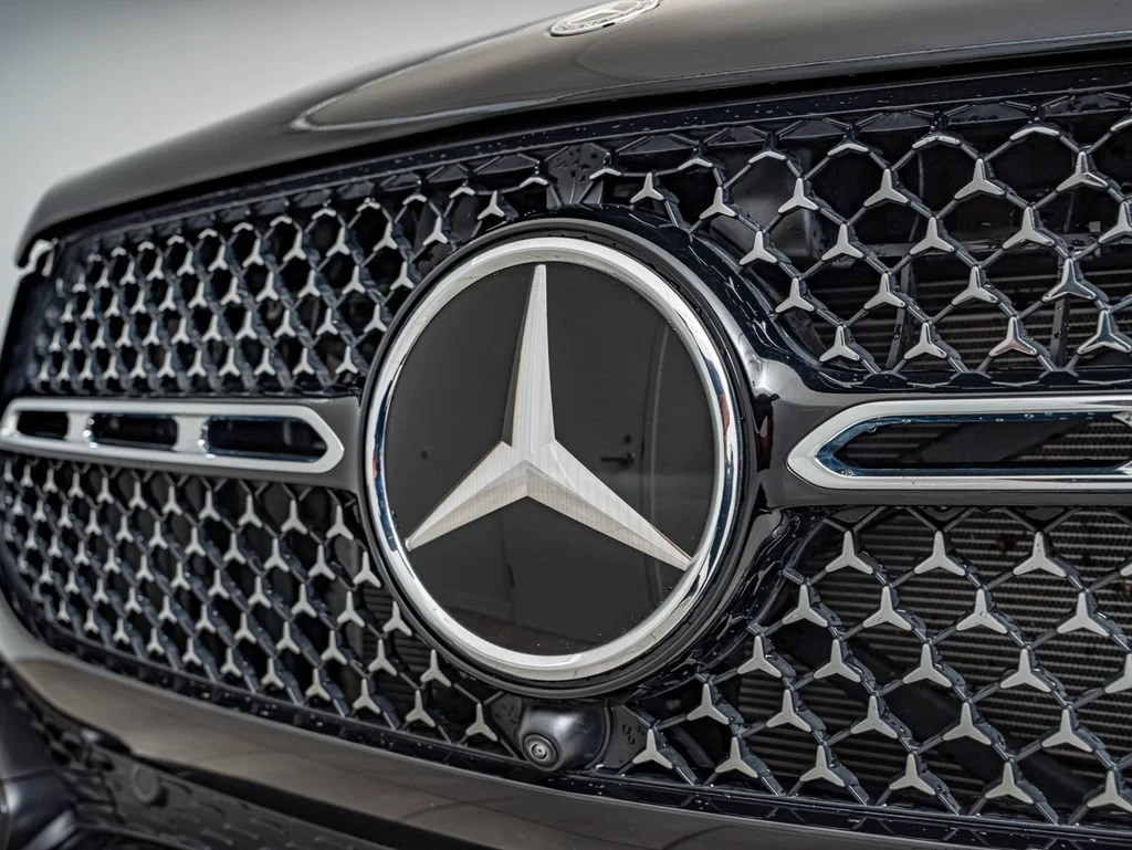Certified Used 2025 Obsidian Black Mercedes-Benz GLE 580 image 12
