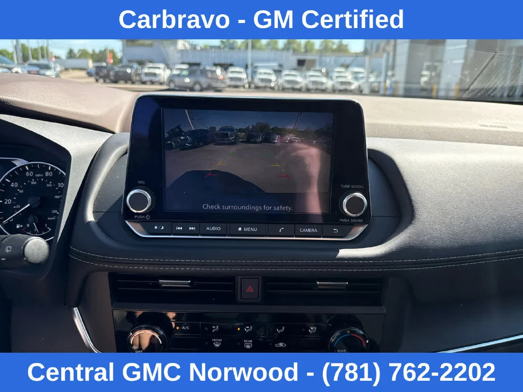 Used 2023 Caspian Blue Nissan S image 18