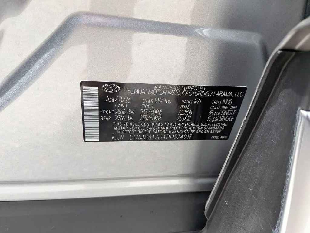 Used 2023 Silver Hyundai SEL image 31