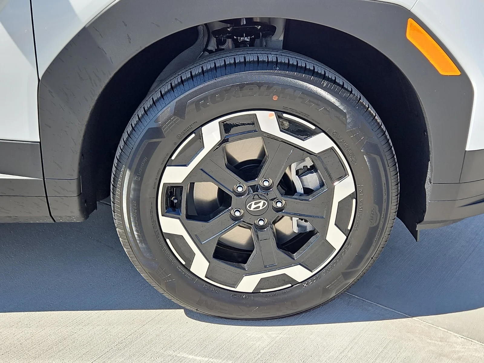 New 2027 Serenity White Hyundai SEL 4dr Front-Wheel Drive image 5