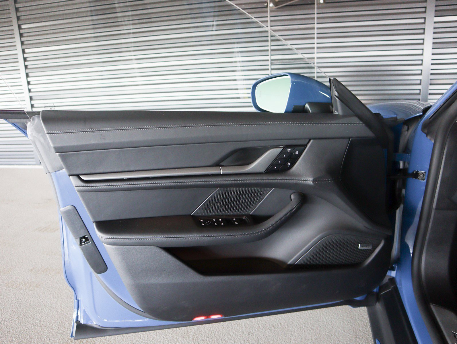 New 2026 Neptune Blue Porsche 4S image 27