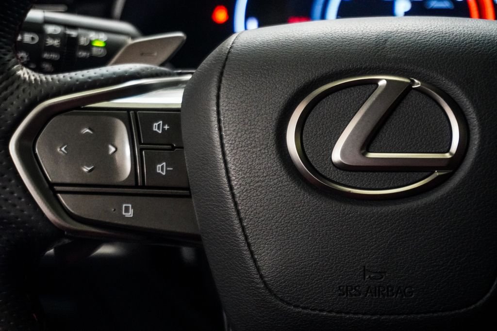 Used 2022 Silver Lexus 350 F SPORT Handling image 17