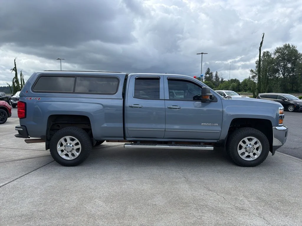 Used 2015 Gray Chevrolet LT image 6