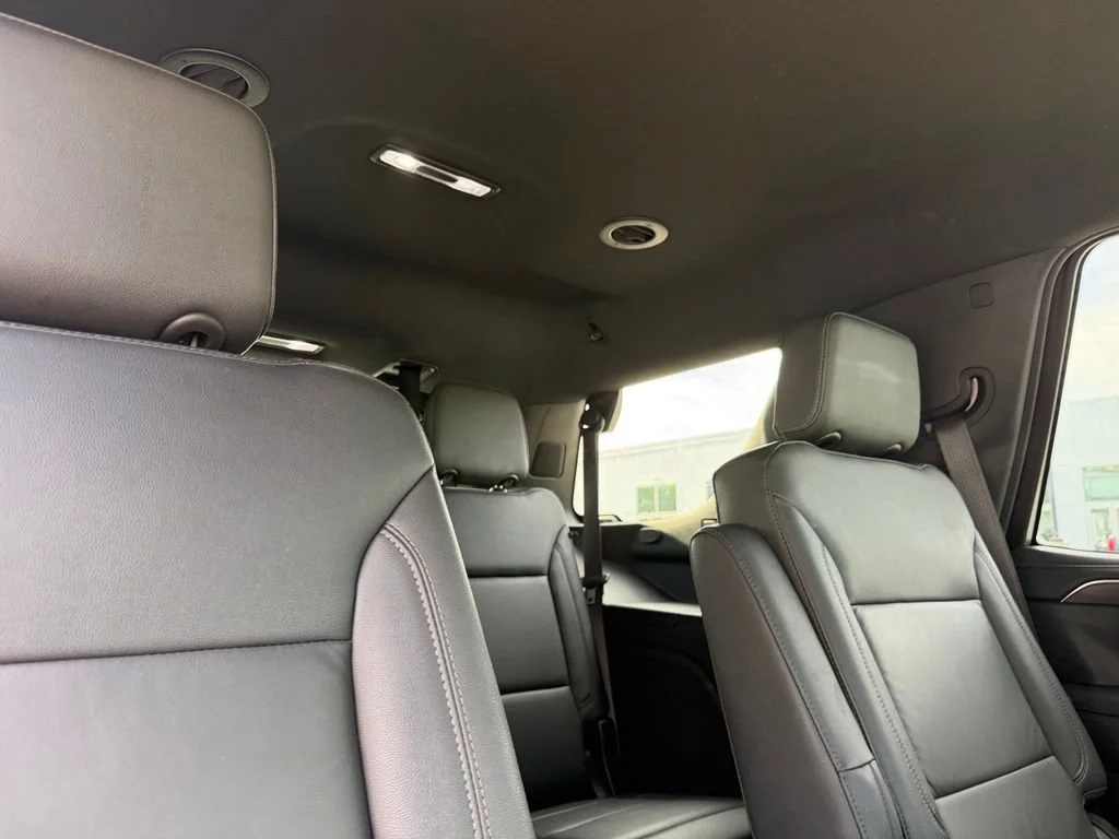 Used 2021 SUMMIT WHITE Chevrolet LT image 19