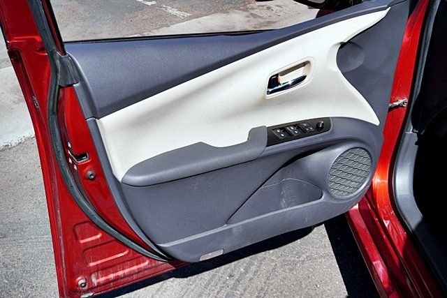 Used 2016 Red Toyota Two image 21