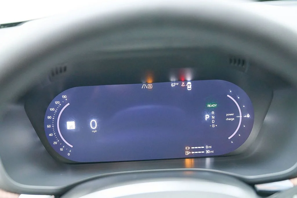 Certified Used 2024 Vapour Grey Volvo Plus image 14