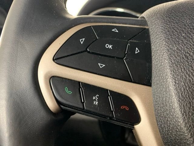 Used 2017 White Jeep Laredo image 27