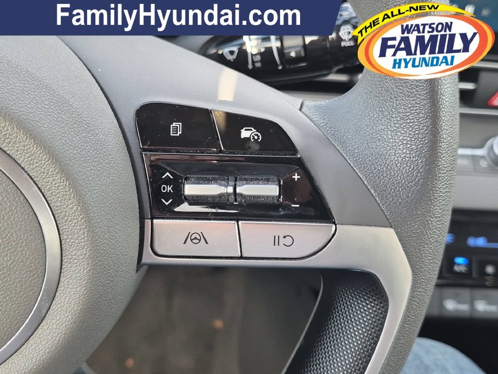 2024 Hyundai Elantra SEL - Photo 16