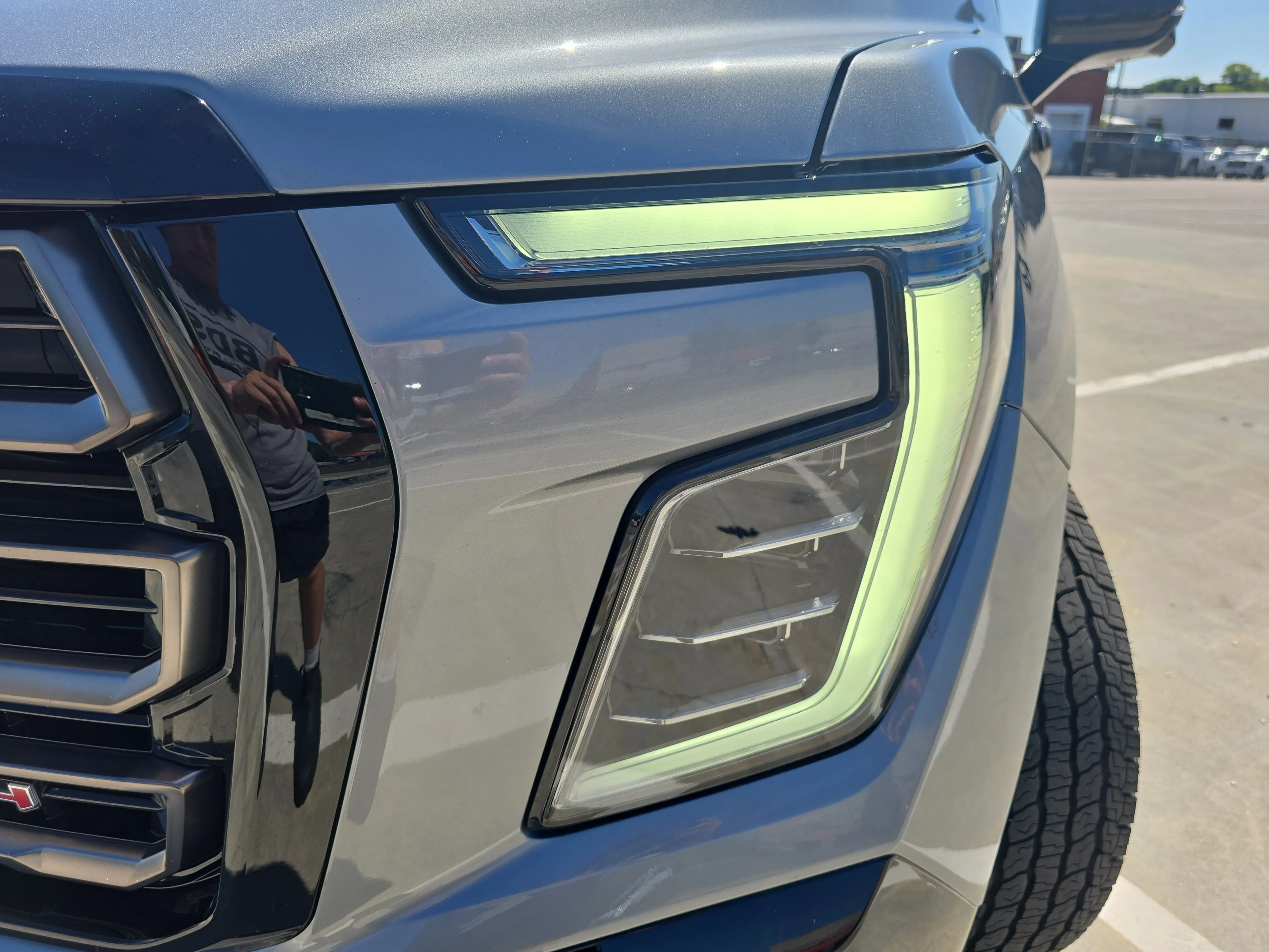 Used 2026 Sterling Metallic GMC AT4 Ultimate image 33