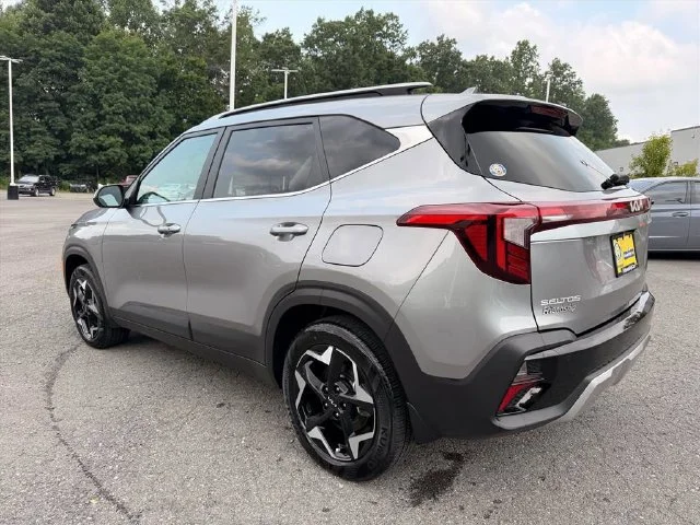 Used 2026 Gray Kia EX image 5