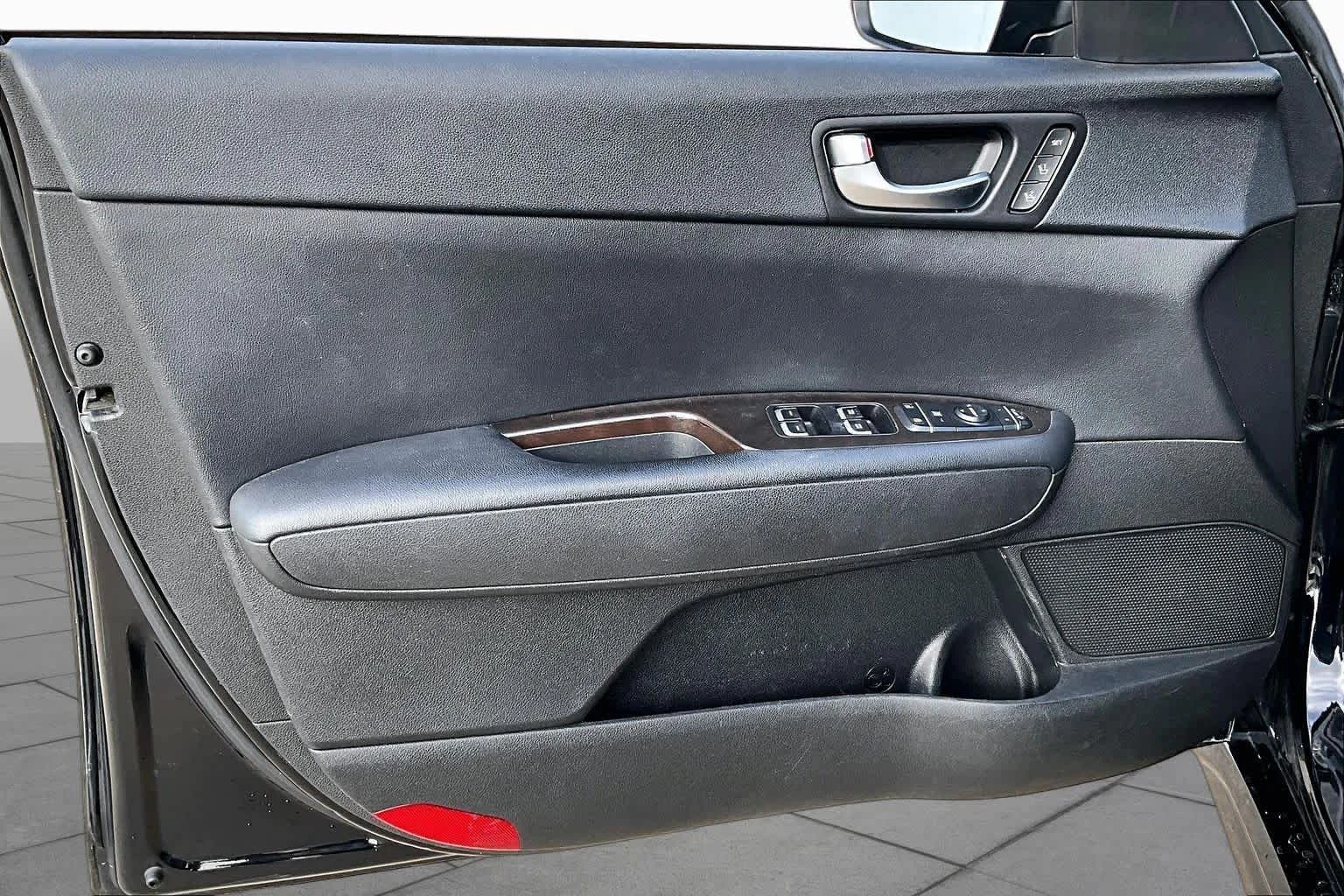 Used 2018 Ebony Black Kia EX image 19