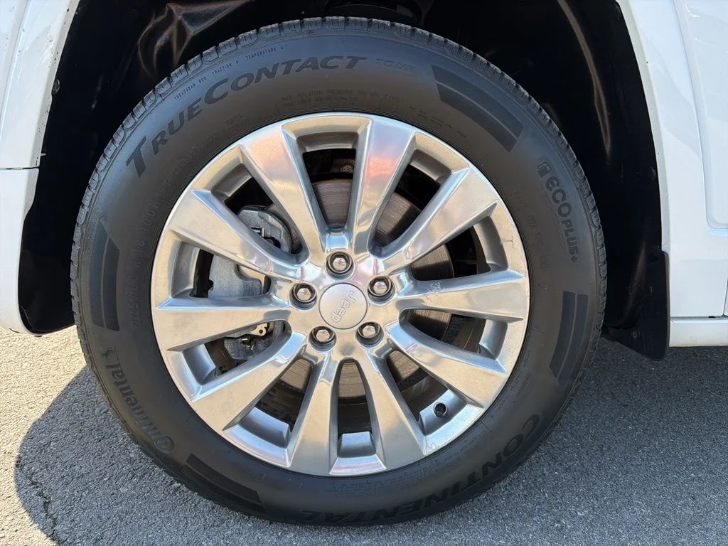 Used 2018 White Jeep Overland image 15
