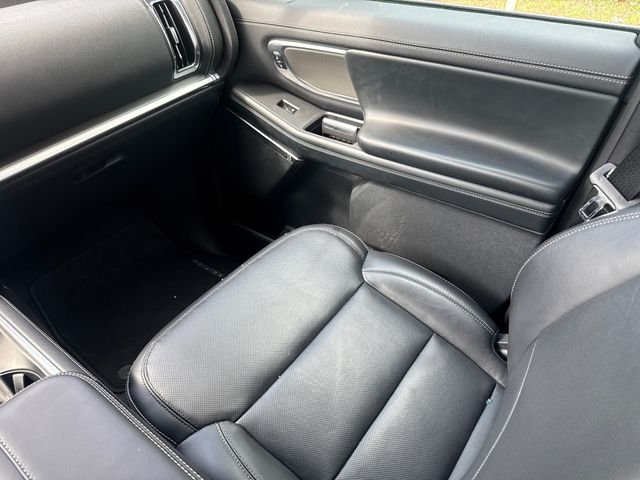 Used 2025 Black Ford Platinum image 16