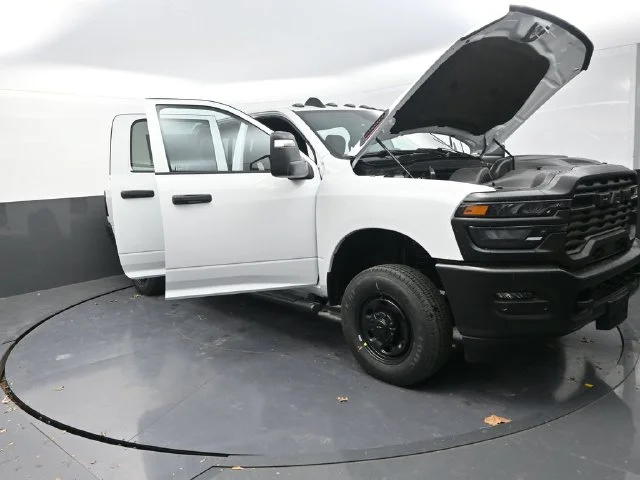 New 2026 Bright White Clear-Coat Exterior Paint RAM Tradesman image 28