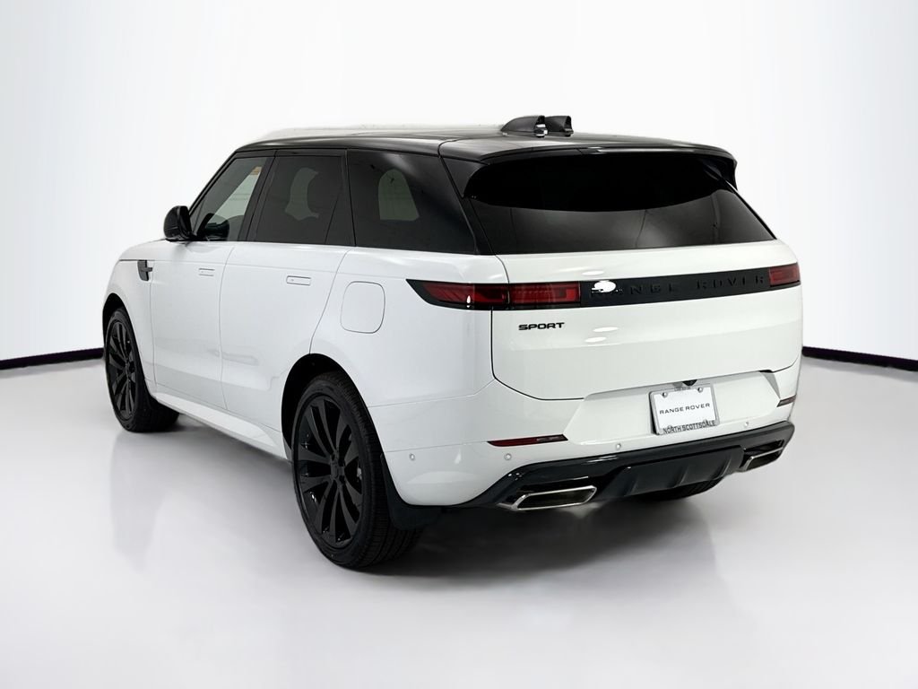 New 2026 Fuji White Land Rover Dynamic SE image 7