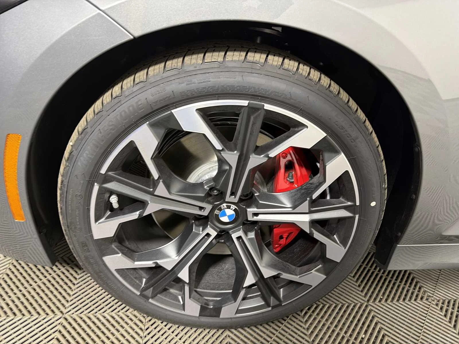 New 2026 Skyscraper Grey Metallic BMW 330i xDrive image 10