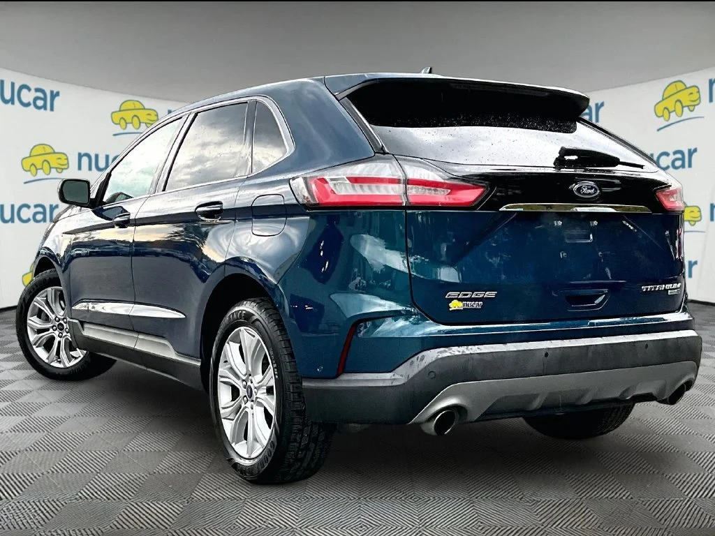 Used 2020 Green Metallic Ford Titanium image 4