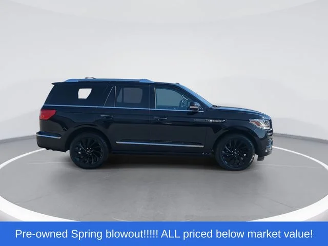 Used 2020 Black Lincoln Reserve image 9