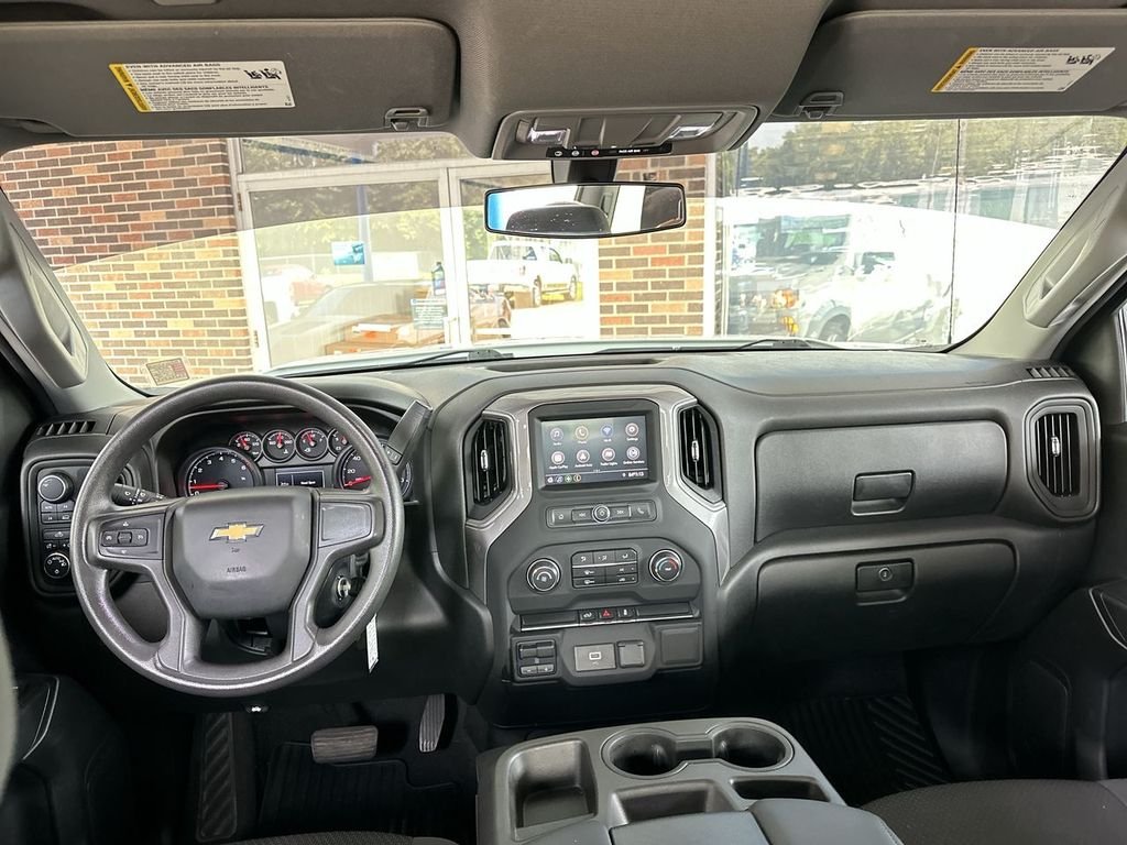 Used 2020 White Chevrolet Custom image 18