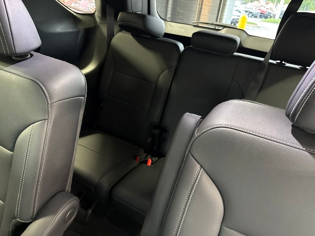 Used 2026 White Chevrolet LT image 18