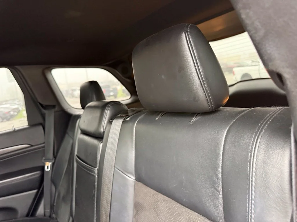 Used 2018 Silver Jeep Altitude image 24