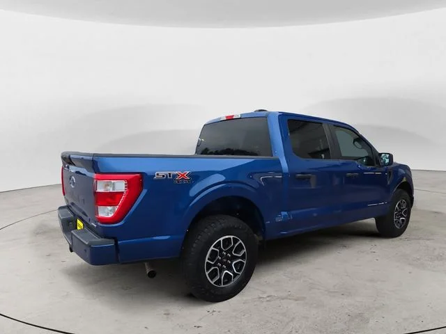 Used 2023 Blue Metallic Ford XL image 5