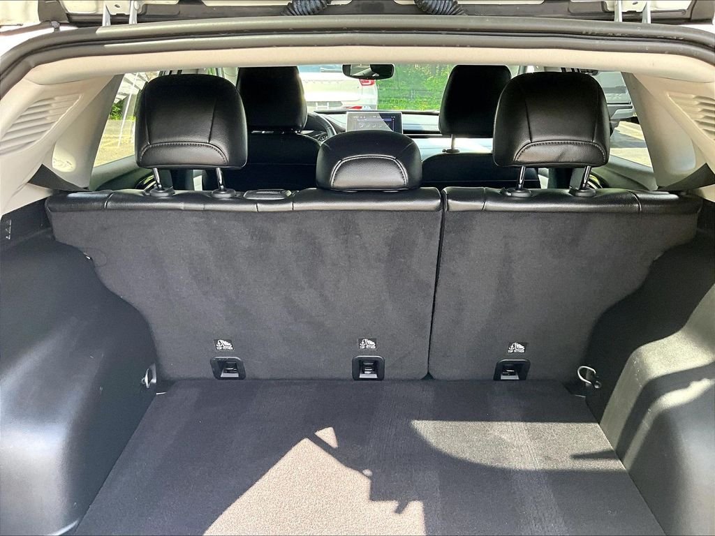Used 2022 White Jeep Limited image 26