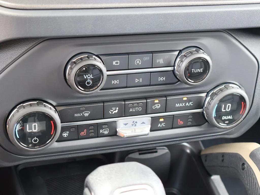 New 2026 Desert Sand Ford Badlands® image 35