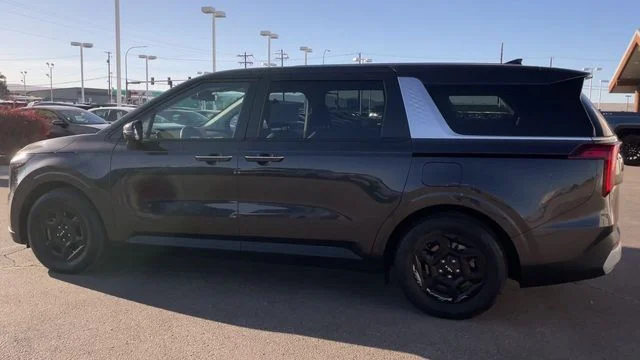 Used 2026 Gray Kia LXS image 7
