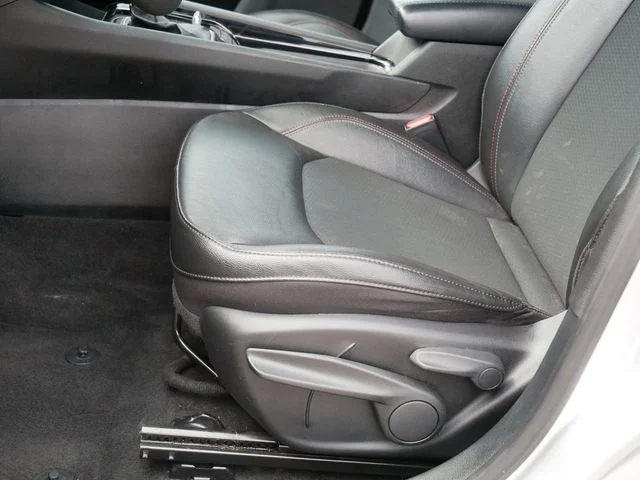 Used 2024 Silver Jeep Trailhawk image 14