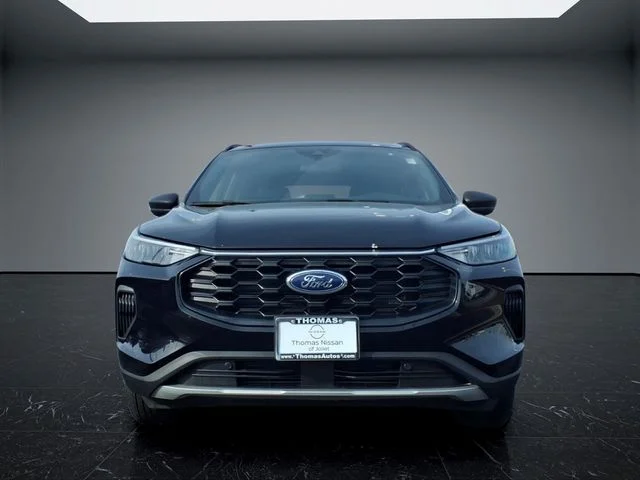 2025 Ford Escape ST-Line - Photo 2