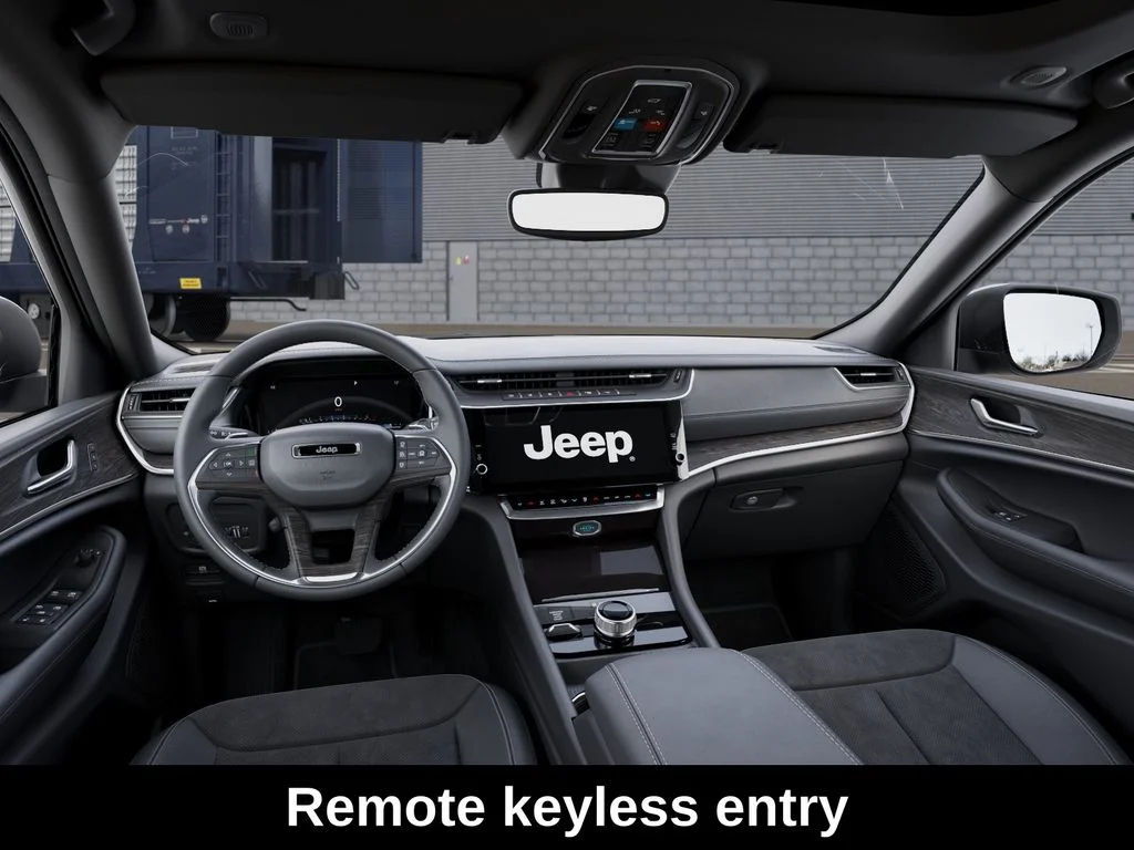 New 2026 Bright White Clear-Coat Exterior Paint Jeep Laredo Altitude image 14