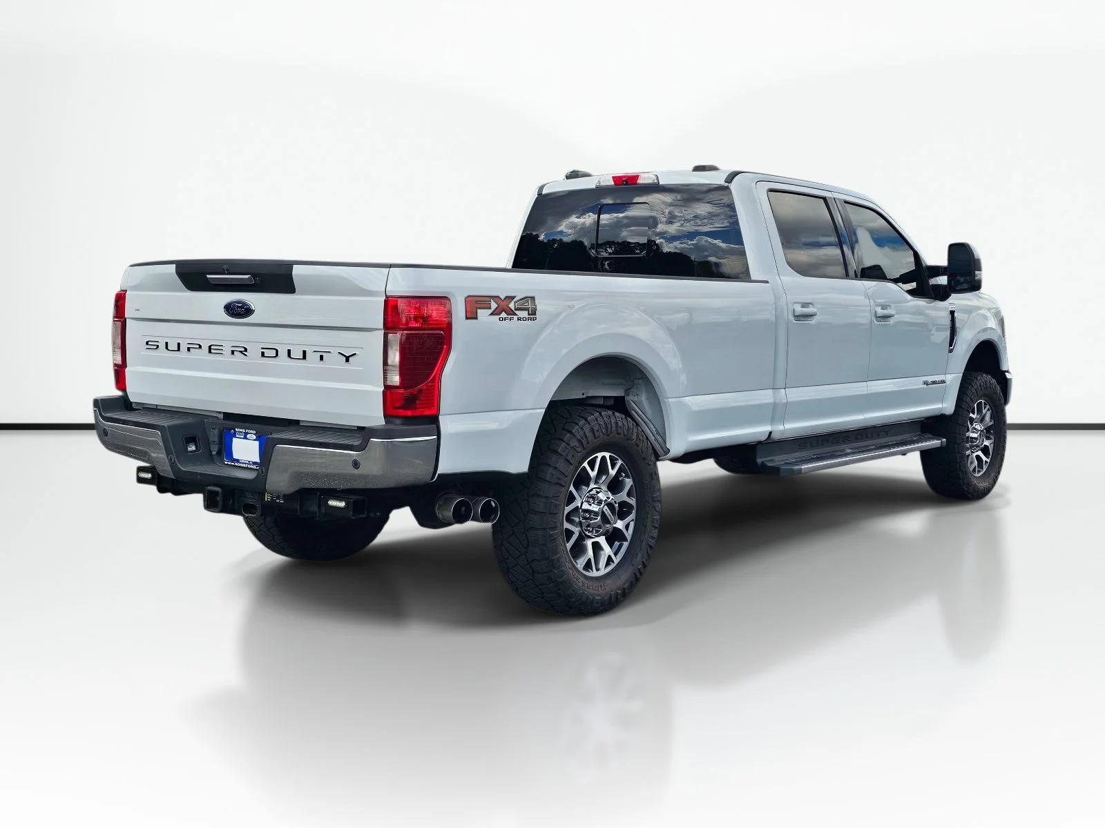 Used 2022 Oxford White Ford LARIAT image 9