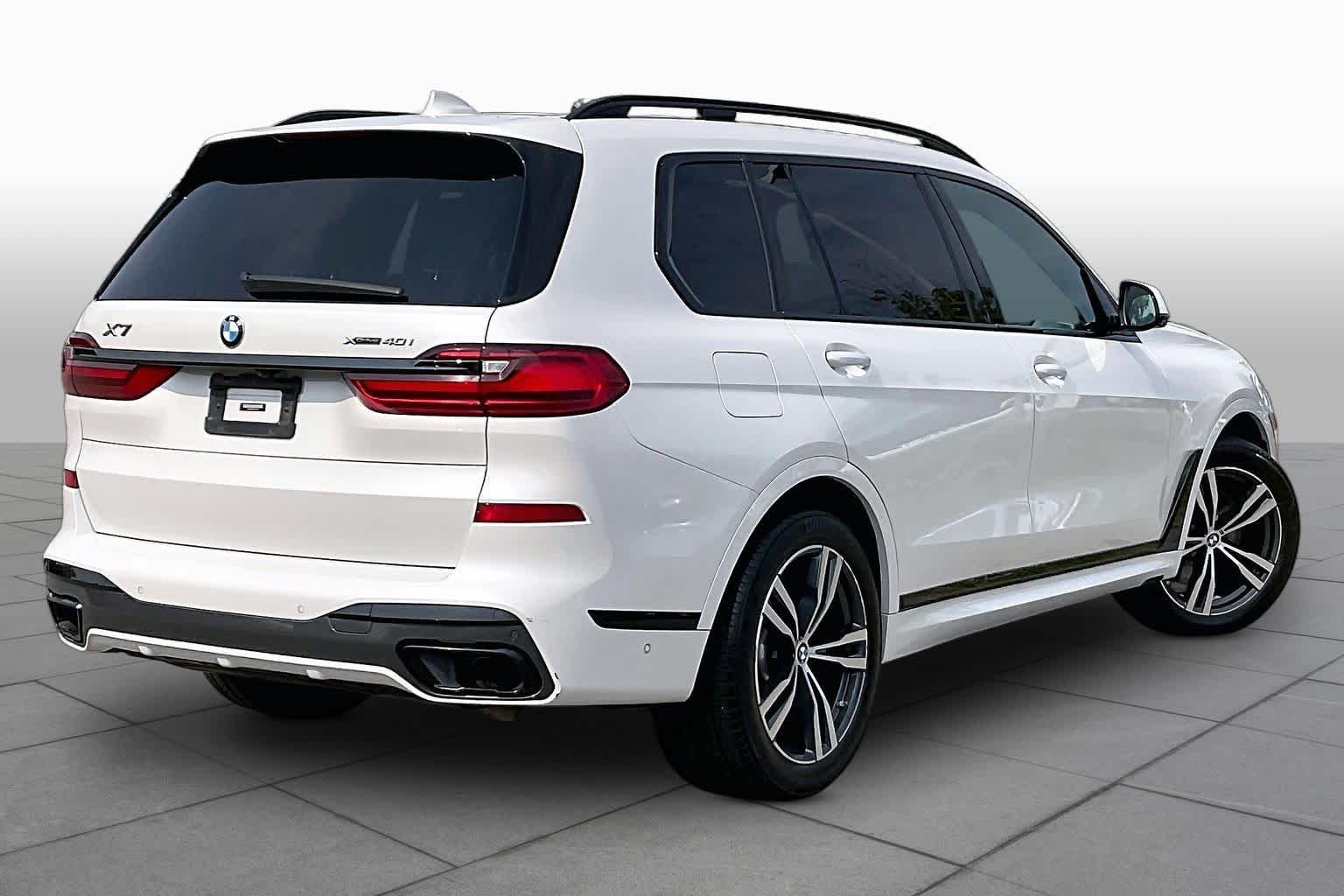 Used 2022 Mineral White Metallic BMW xDrive40i image 12