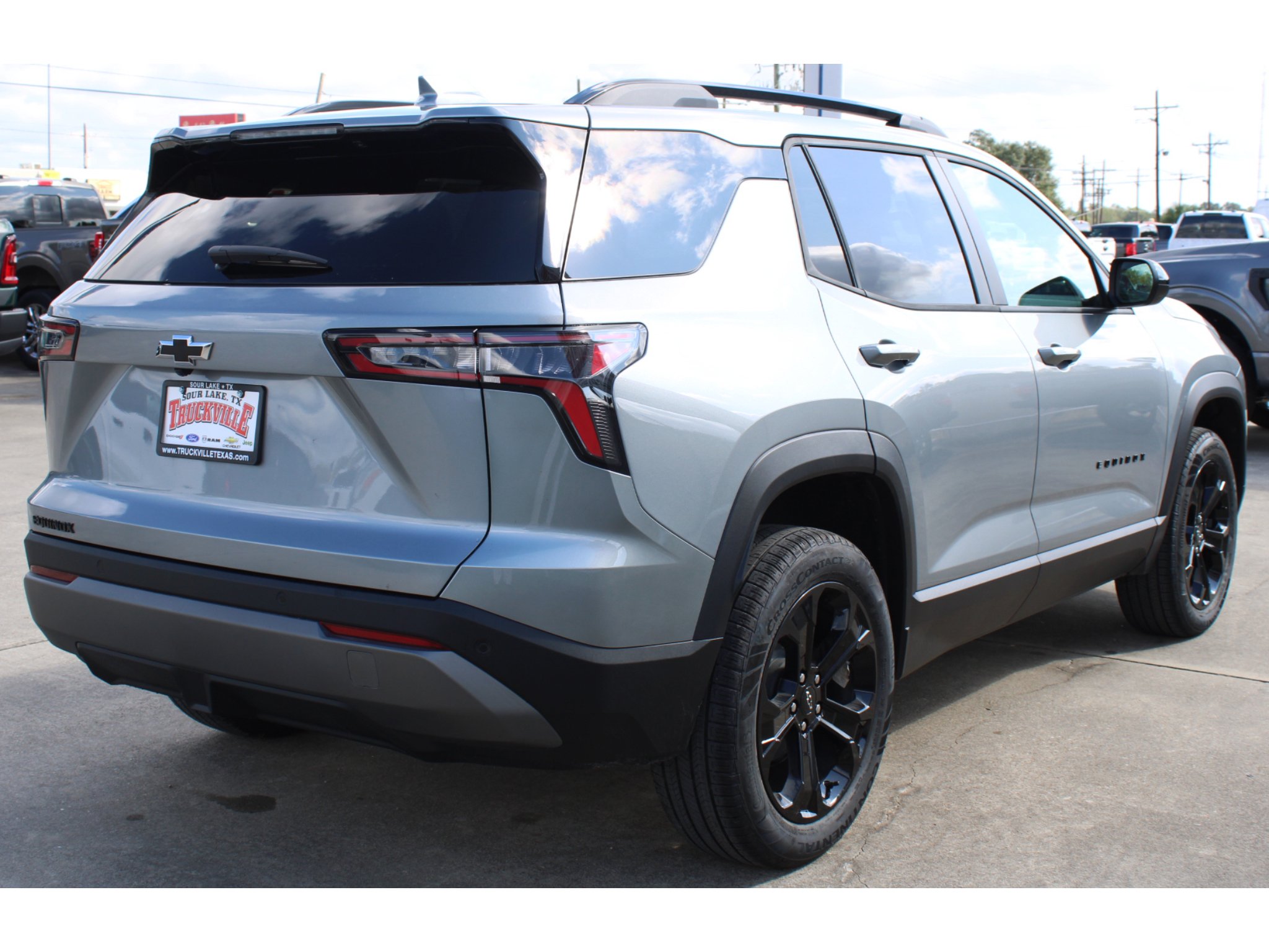 2027 Chevrolet Equinox LT - Photo 18