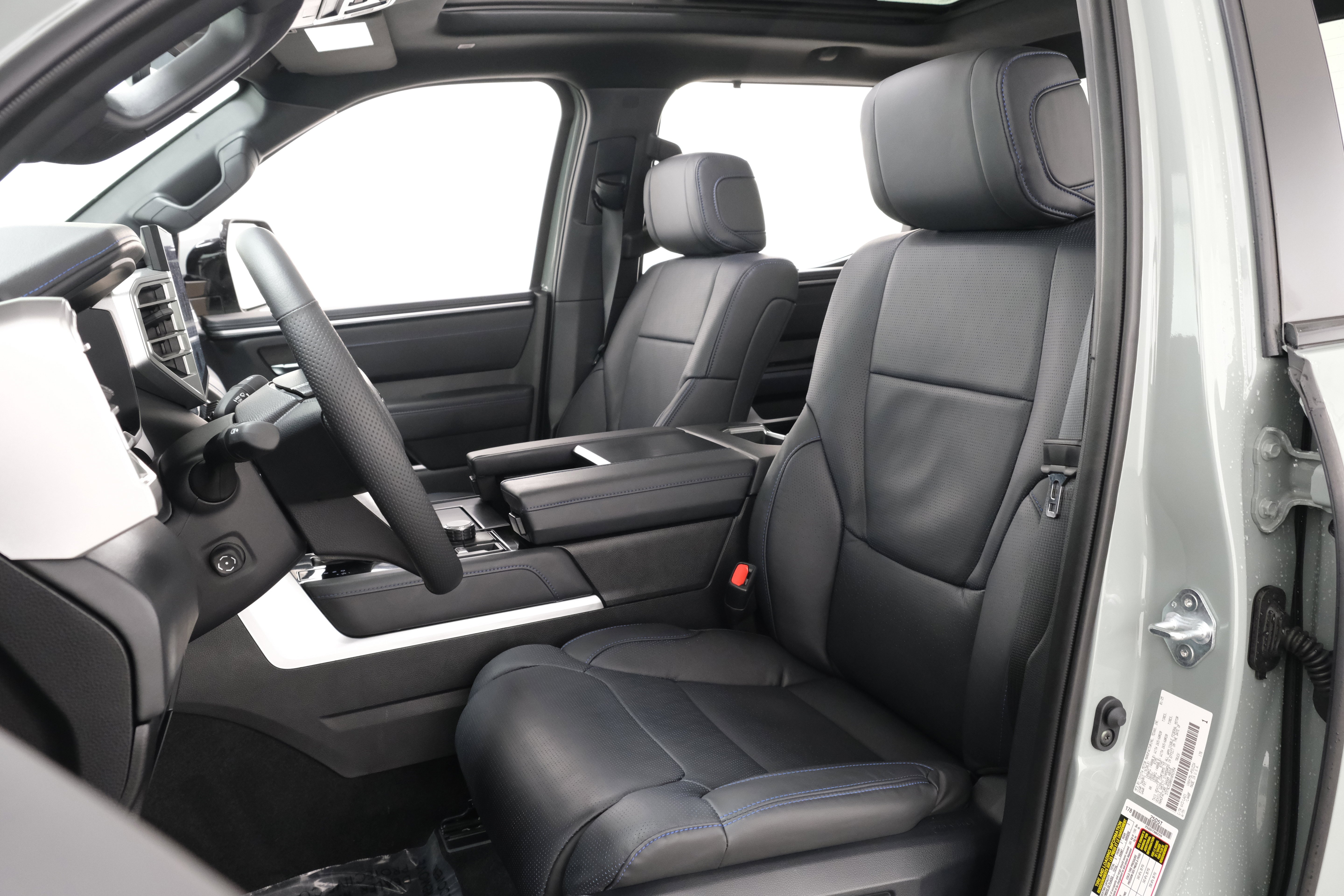 2025 Toyota Tundra Platinum - Photo 33