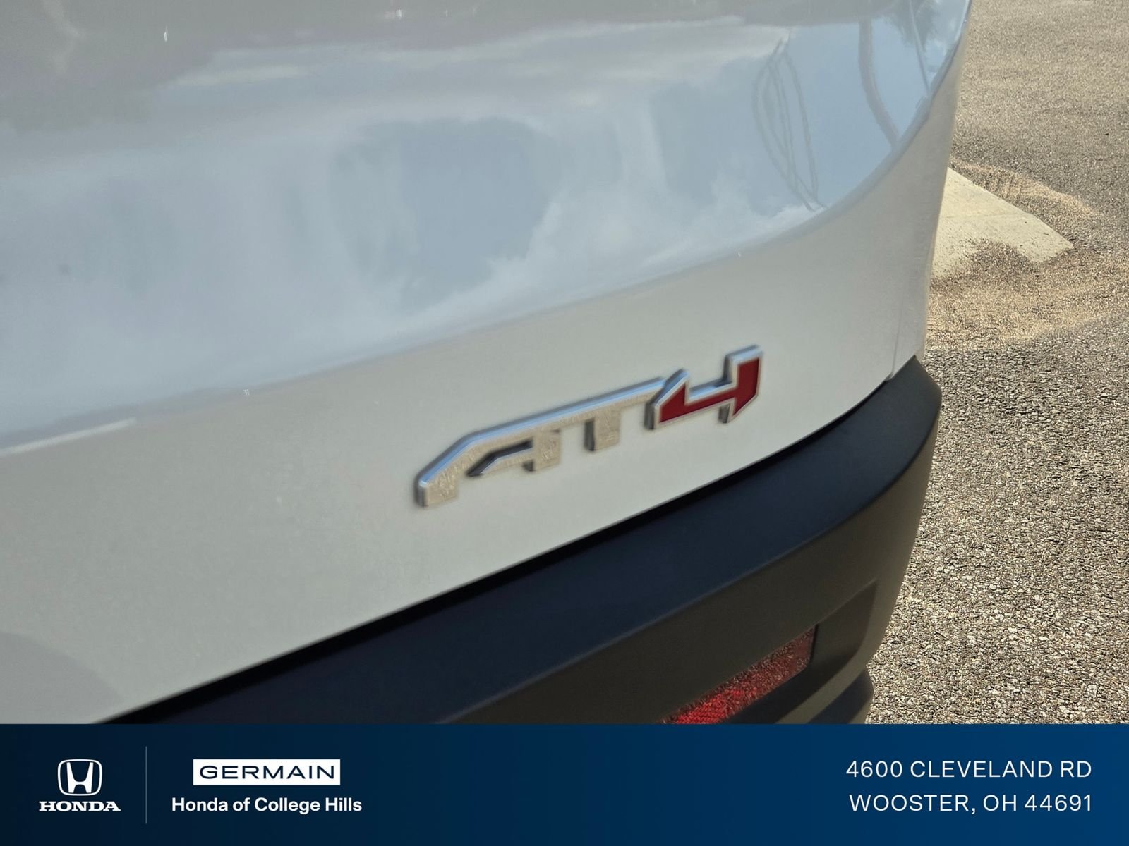 2023 GMC Acadia AT4 - Photo 19