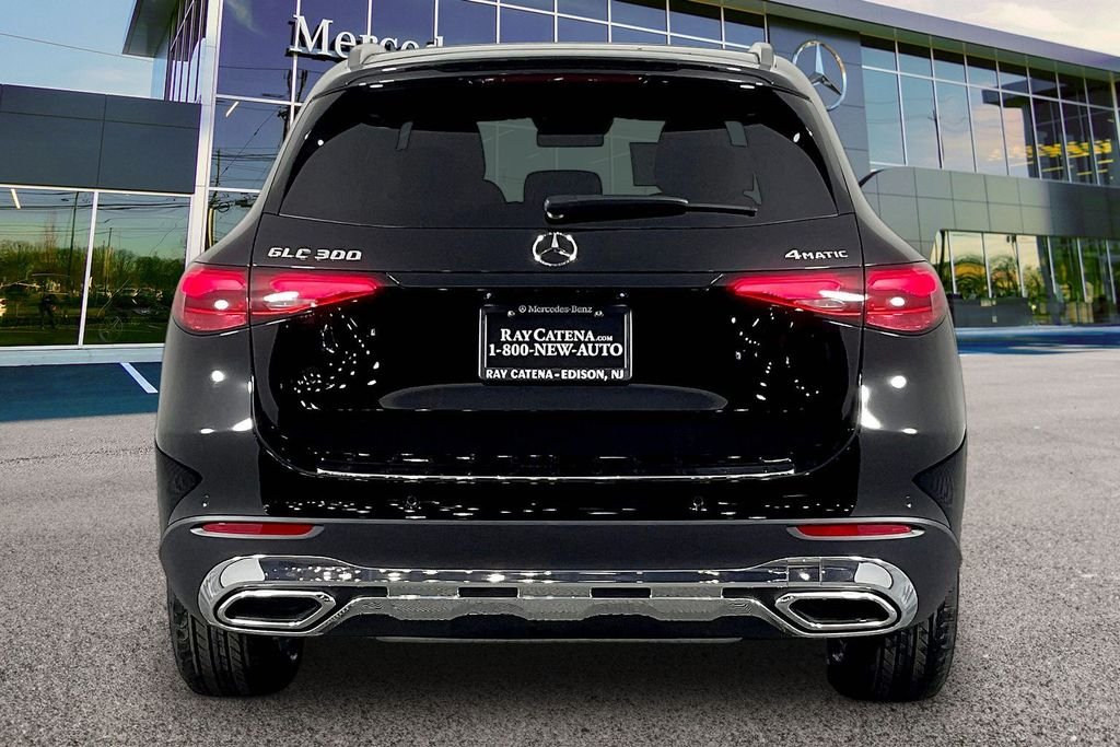 New 2026 Black Mercedes-Benz GLC 300 image 4