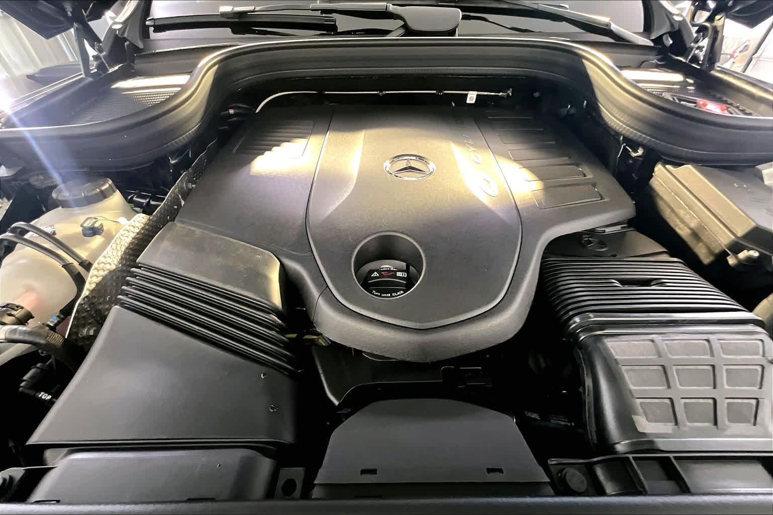New 2026 Selenite Grey Metallic Mercedes-Benz GLS 450 image 14
