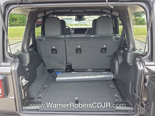 New 2026 Granite Crystal Metallic Clear-Coat Exterior Paint Jeep 85th Anniversary Edition image 10