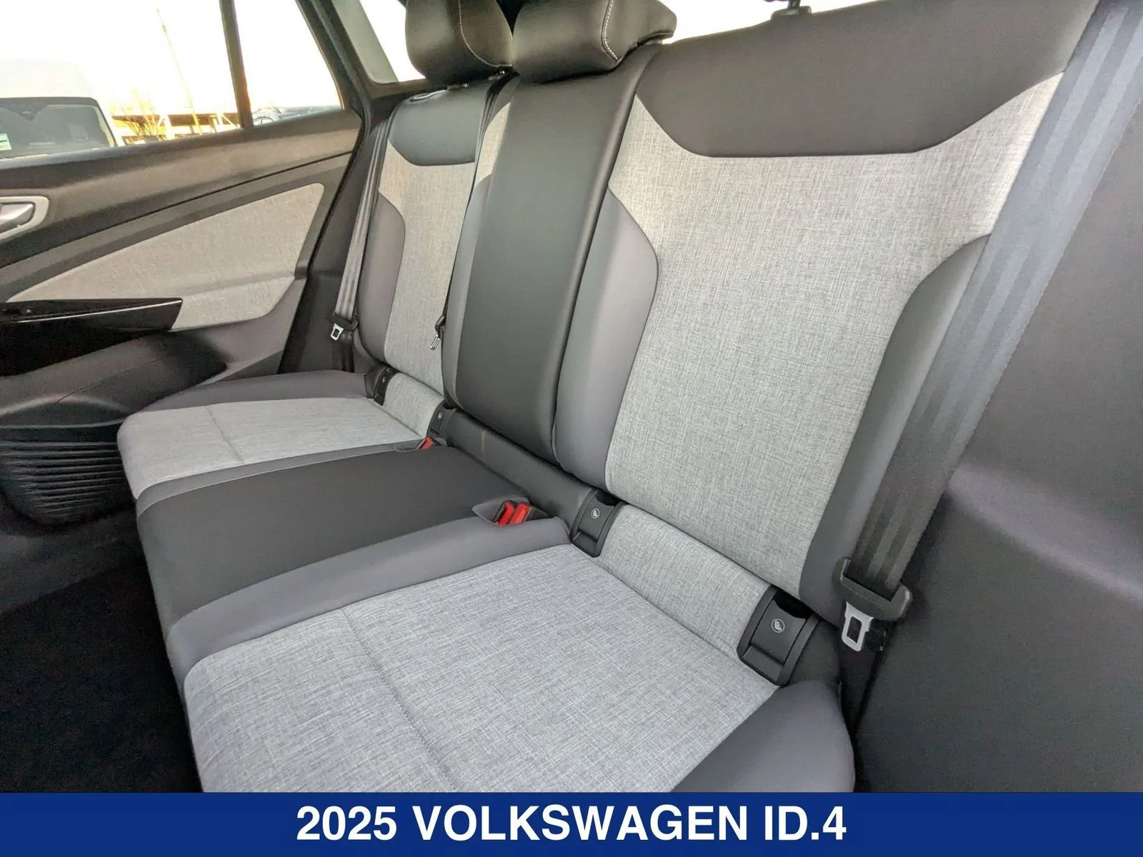 2025 Volkswagen ID.4 PRO - Photo 18