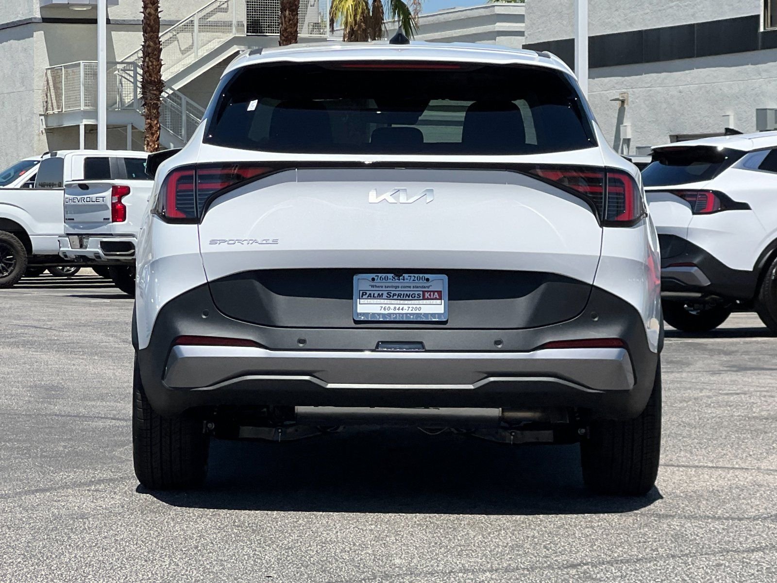 New 2026 Snow White Pearl Kia SX Prestige image 4