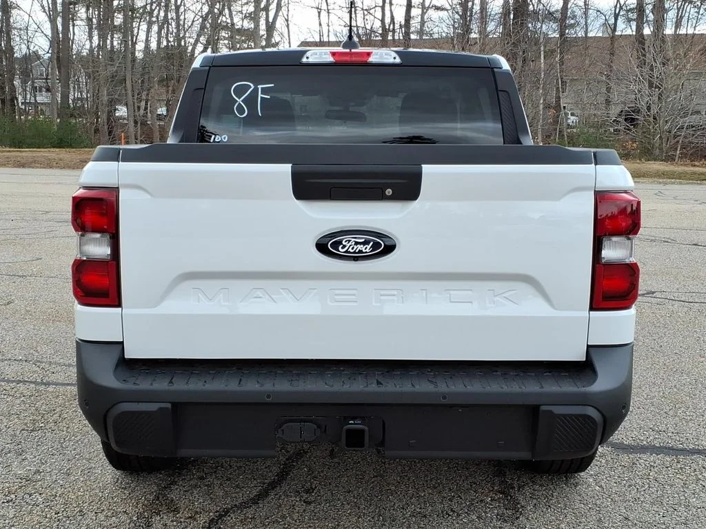New 2026 Oxford White Ford XLT image 5