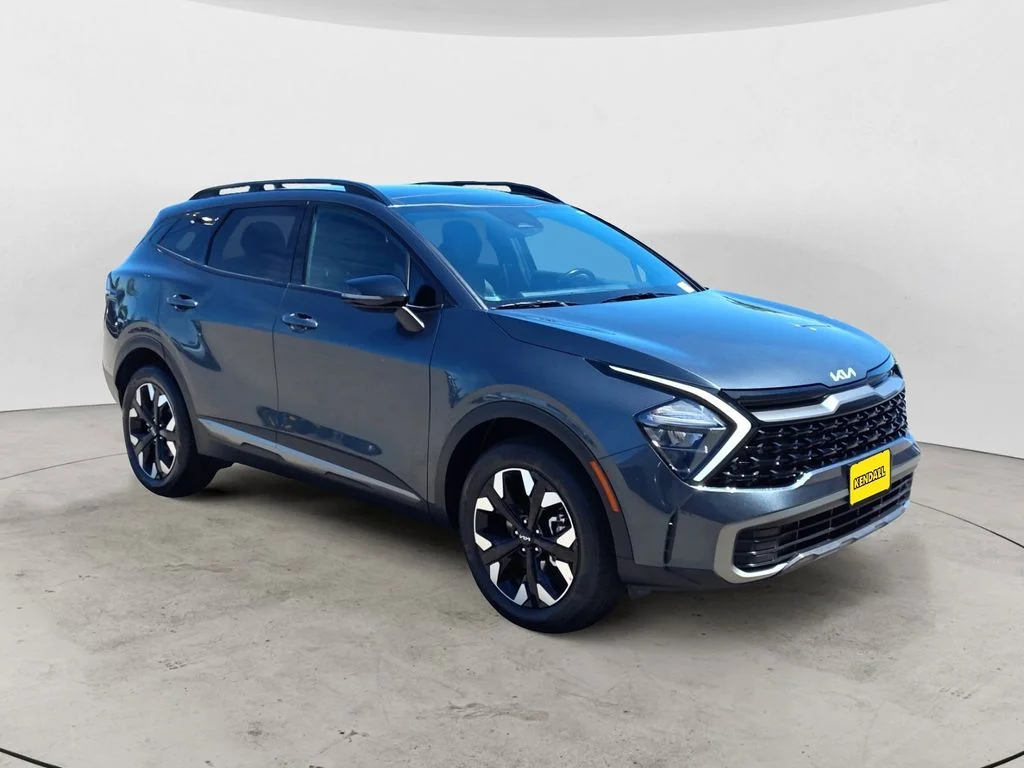 Used 2023 Gray Kia X-Line image 7