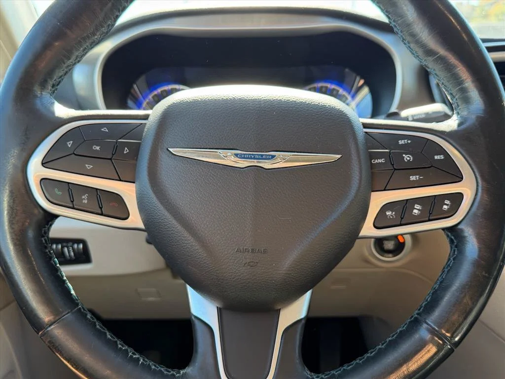 Used 2021 White Chrysler Touring L image 16