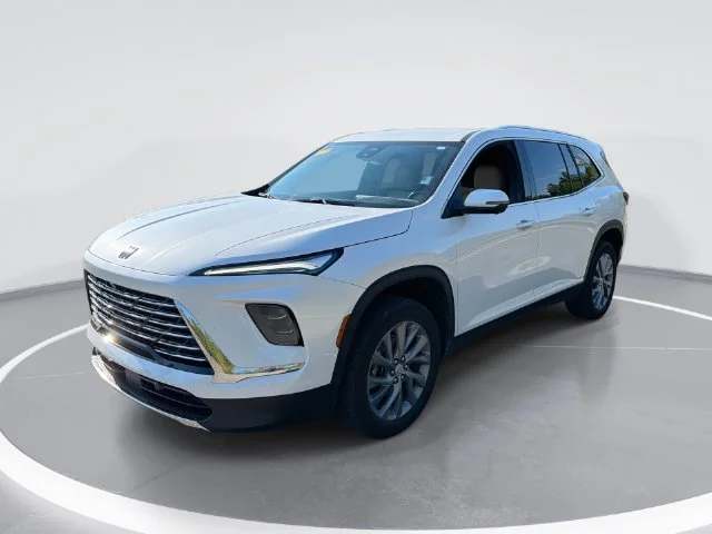 Used 2025 White Buick Preferred image 1