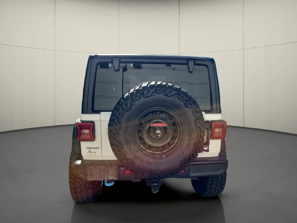 Used 2023 White Jeep Rubicon 4xe image 6