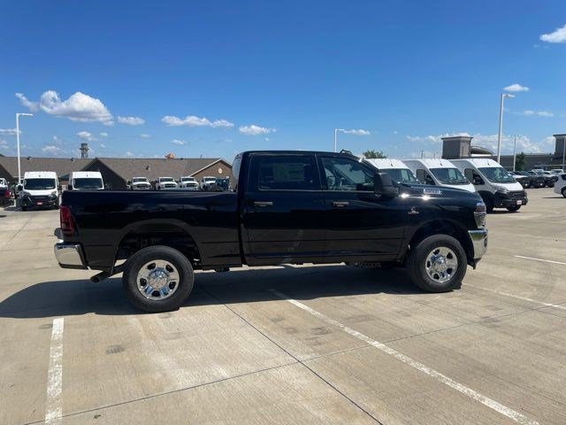 2025 RAM 2500 Tradesman - Photo 6